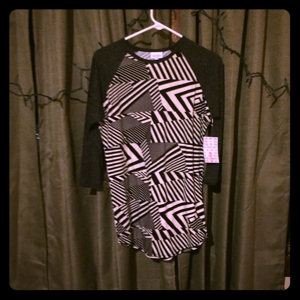 BNWT size small Lularoe Randy